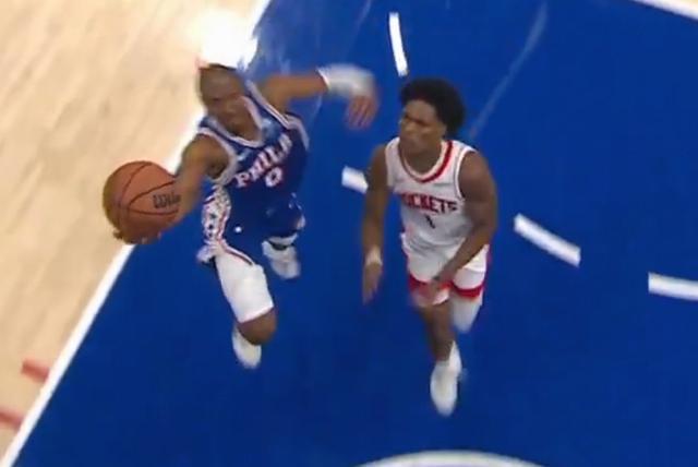 博鱼体育官方网站-马克西绝杀上篮遭杜兰特封盖，但回放显示应是干扰球